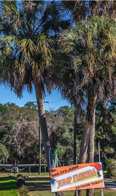 tandem skydive near tampa florida with a perfect safety record